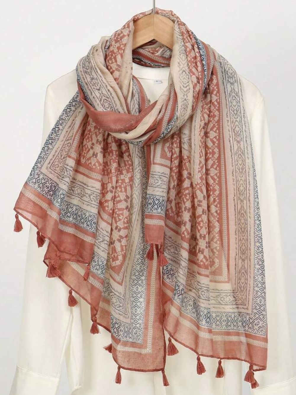 Multicolor Folk-Custom Women's Tassel Scarf - Elegant Patterned Wrap
